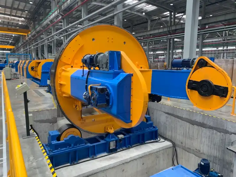 барабанная твистерная машина с гусеничным приводом