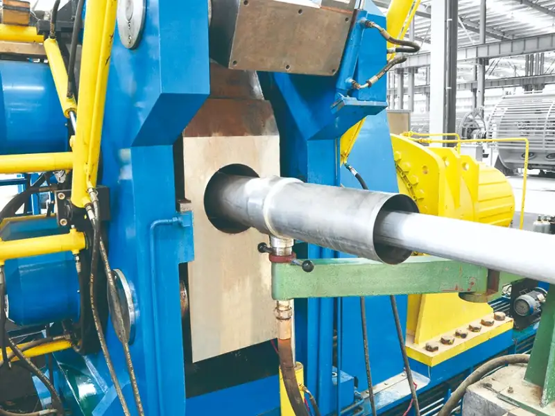 連続アルミシース押出機