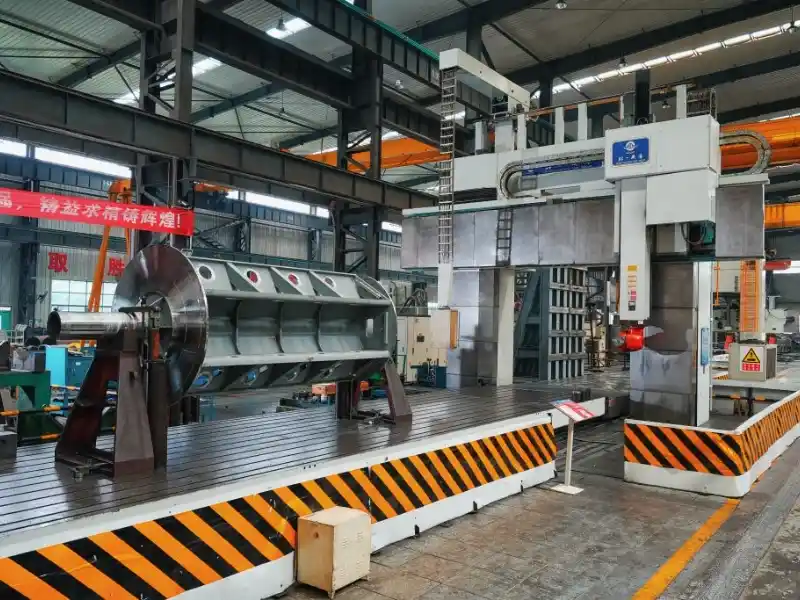 Mandrinadora y fresadora de pórtico CNC