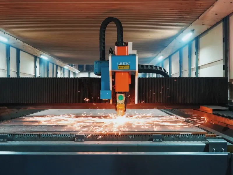 Máquina de corte láser